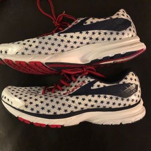brooks patriotic running shoes 2019